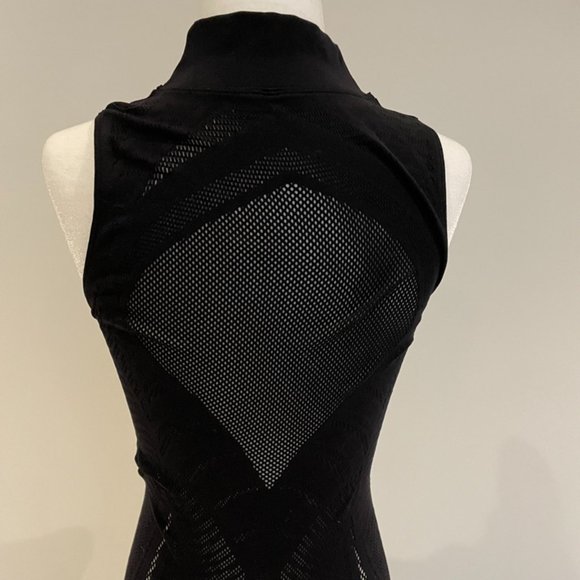 lululemon Fitted High Neck Top - Picture 3 of 3